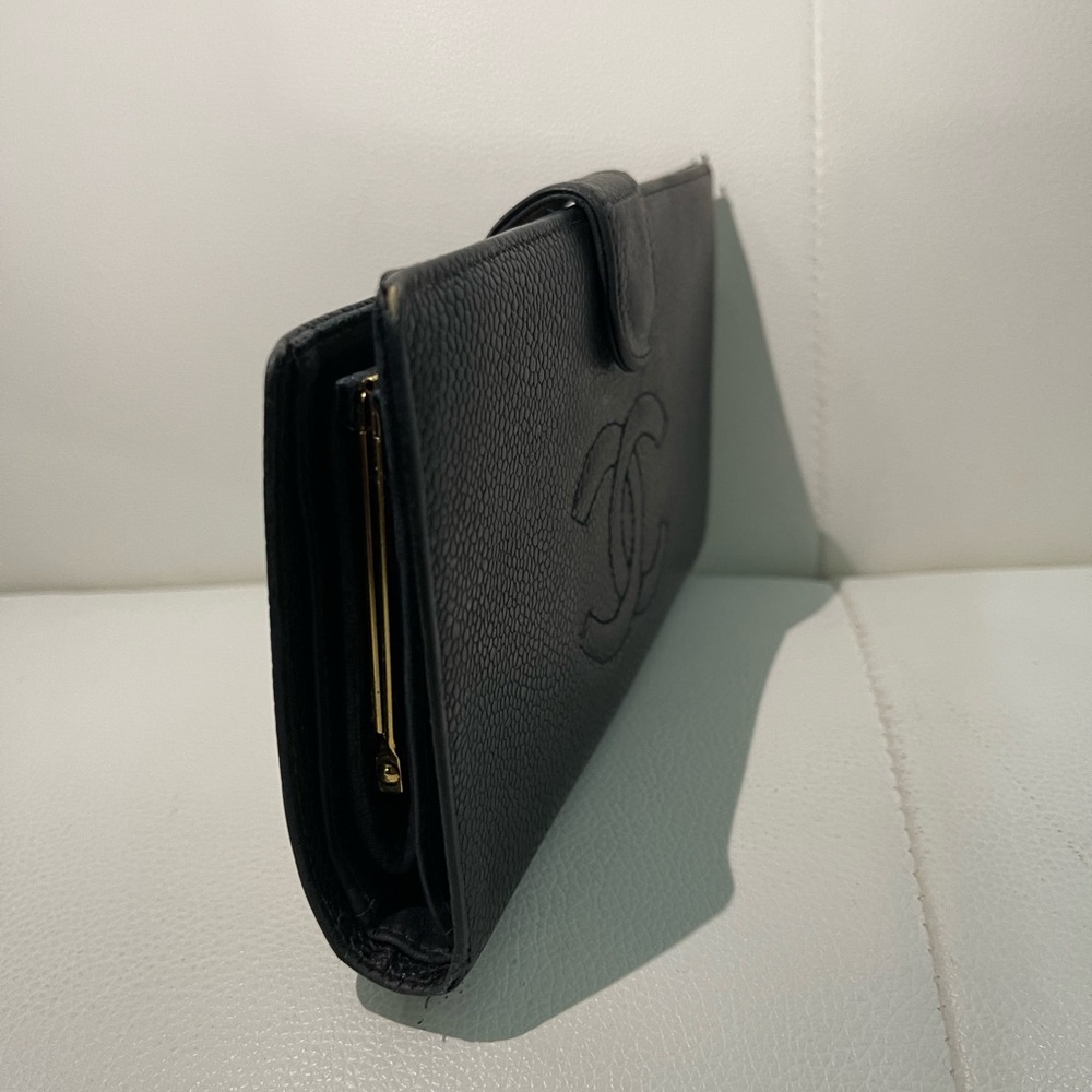 Authentic CHANEL Long Caviar Leather CC Bifold Flap Wallet - Picture 4 of 13